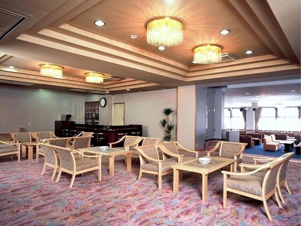 豪士卡瓦坎酒店 山之內 外观 照片